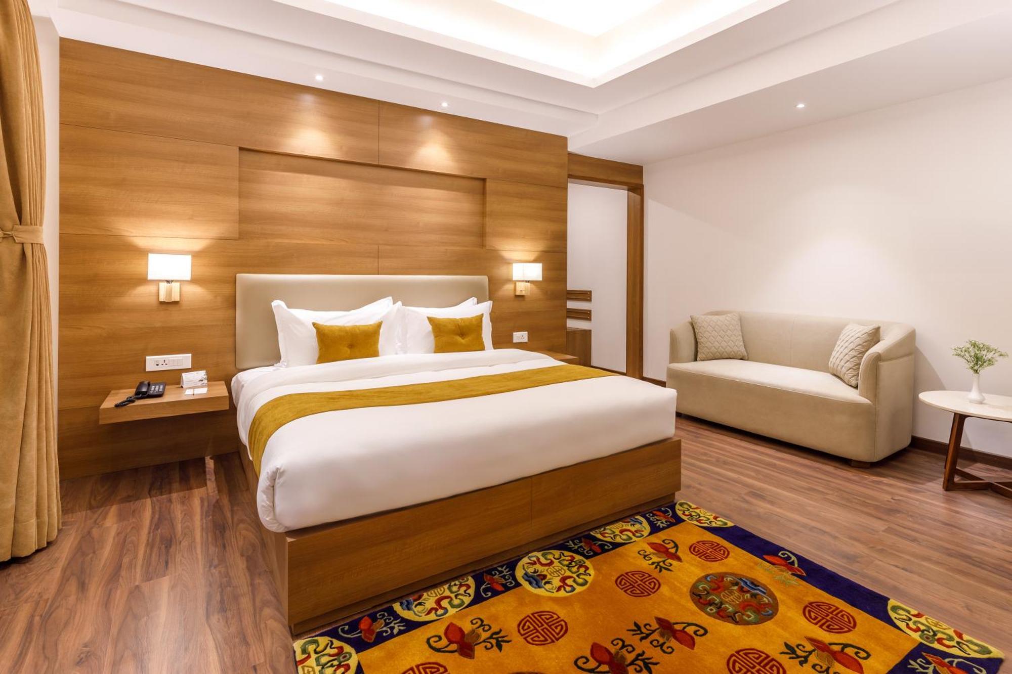 Hotel Thrive, A Tropical Courtyard Catmandu Quarto foto